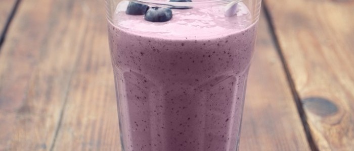 Blueberry Booster Smoothie 700x489
