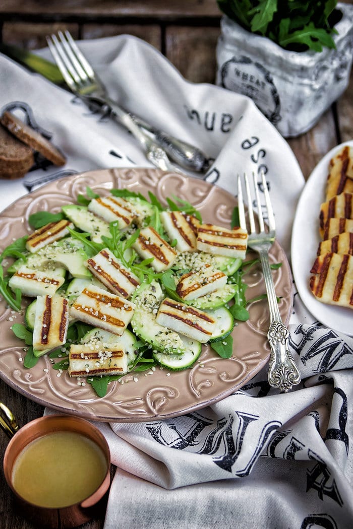 Grilled Halloumi and green bean salad
