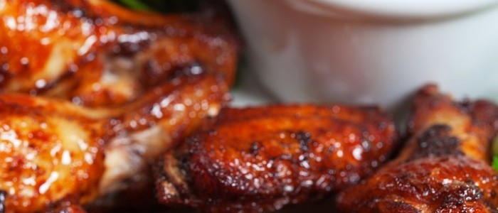Hot Sweet and Sticky Chicken Wings 700x489