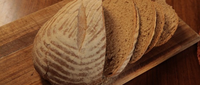 PLUS003 IMG007 bread 700x466