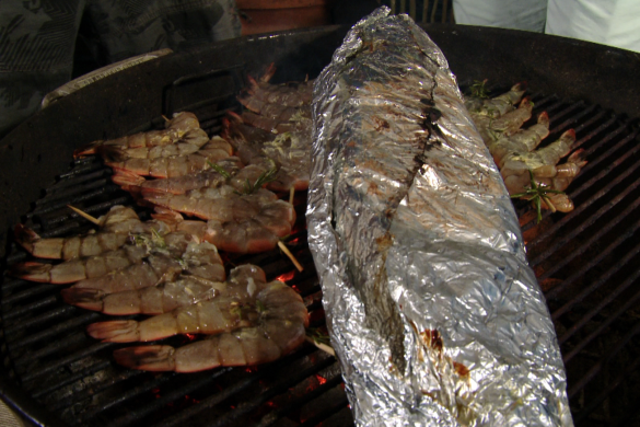 PLUS004 IMG005 prawns basted on grill 700x390