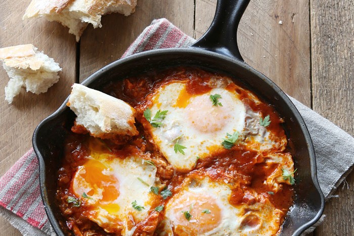 Spicy Tomato Breakfast Eggs