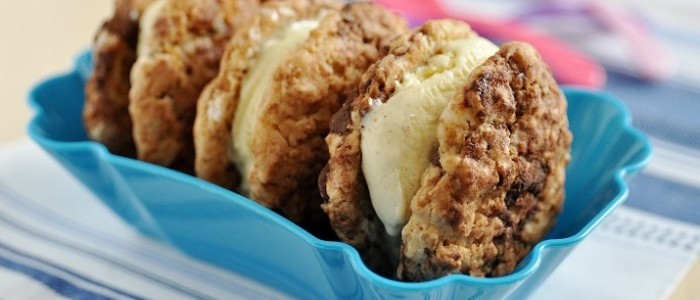 Tropical Pineapple Ice Cream Sandwiches 700x464