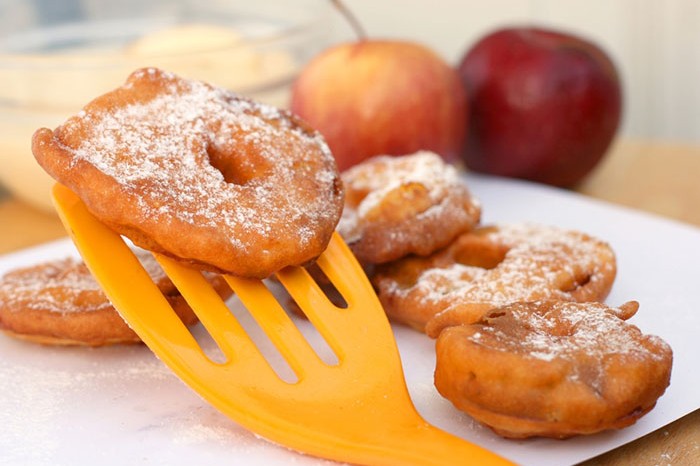 apple doughnuts