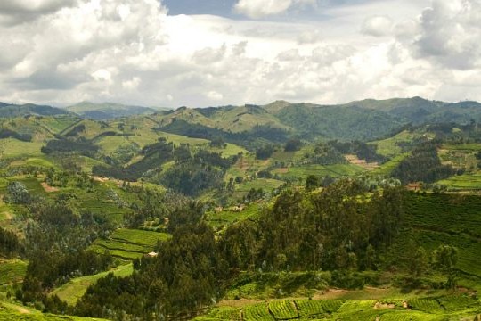 rwanda hills normal 640x360