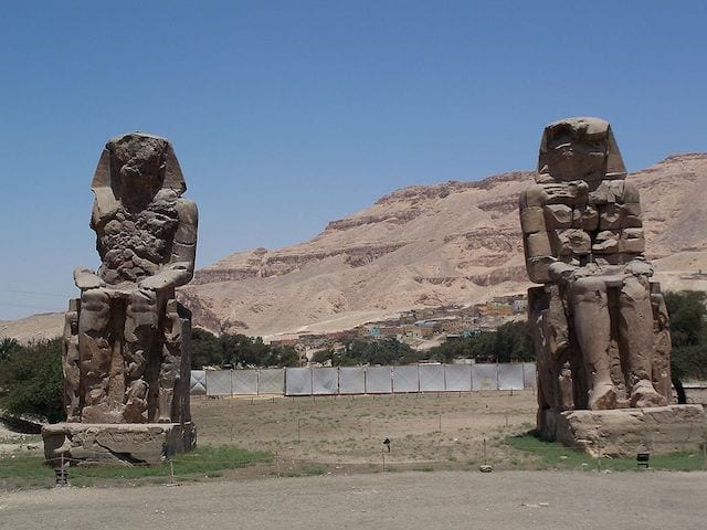 9 Colossi of Memnon
